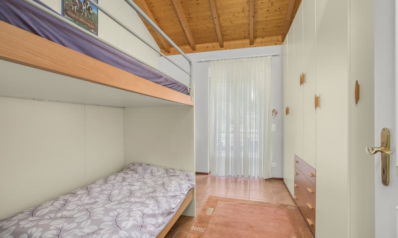 ELEGANTE VILLA DI 5.5 LOCALI CON GIARDINO PRIVATO A BARBENGO (7)