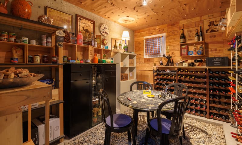 ELEGANTE VILLA DI 5.5 LOCALI CON GIARDINO PRIVATO A BARBENGO (8)