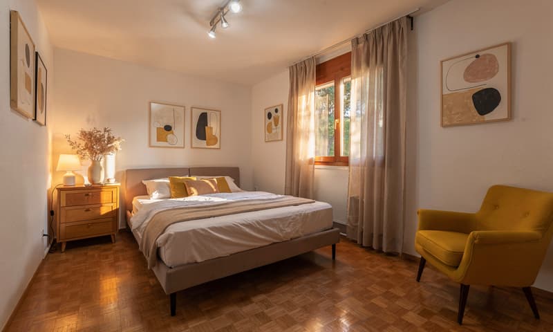 ACCOGLIENTE UNITA' 4.5 CON GIARDINO E VISTA APERTA A MANNO (6)