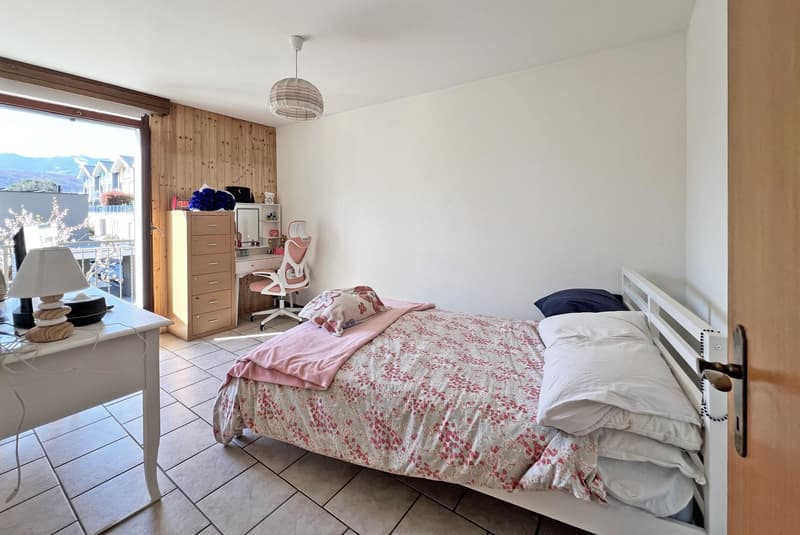 AFFITTASI GRAZIOSA CASA DI 4.5 LOCALI CON PATIO A CADRO (8)