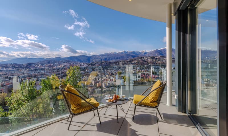 SPETTACOLARE VILLA CON PISCINA E VISTA PANORAMICA A LUGANO (7)