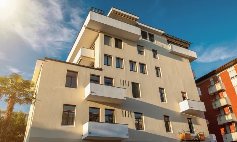 PRATICO E AMPIO 2.5 LOCALI CON BALCONE E POSTO AUTO A LUGANO (6)