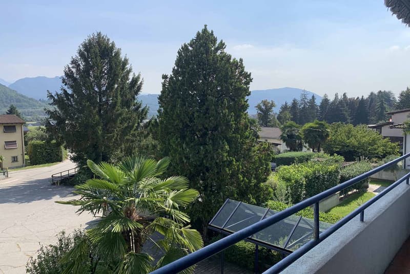 APPARTAMENTO 2.5 LOCALI CON BALCONE AD AGNO MONDONICO (6)