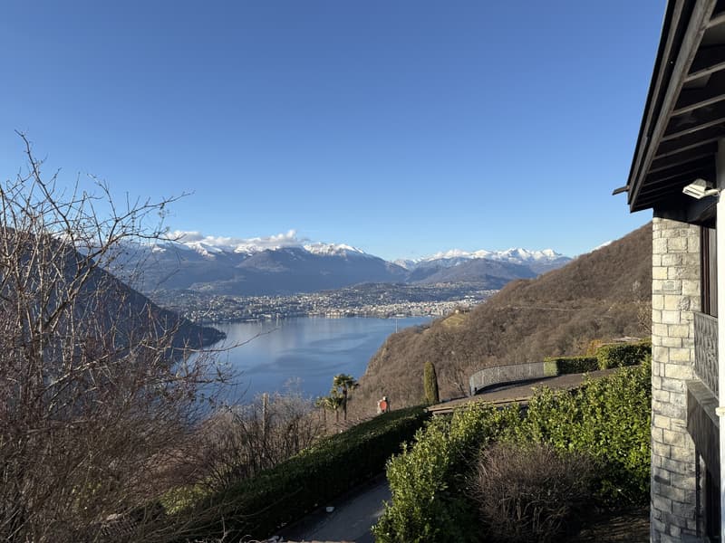 AMPIA CASA 4.5 LOCALI CON SPETTACOLARE VISTA LAGO AD AROGNO (4)