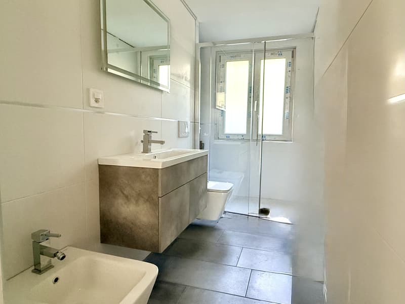 CASA 5.5 LOCALI RINNOVATA CON STUPENDA VISTA LAGO A ROVIO (10)