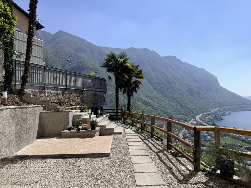 CASA 5.5 LOCALI RINNOVATA CON STUPENDA VISTA LAGO A ROVIO (13)