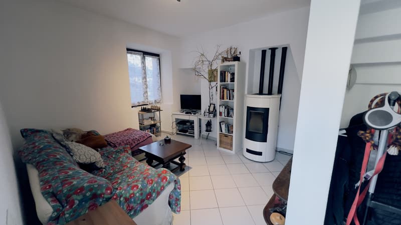 CASA DI 5 LOCALI COMPLETAMENTE RISTRUTTURATA A MIGLIEGLIA (2)