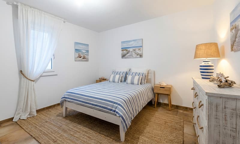 AFFARE - AMPIO 3.5 LOCALI CON TERRAZZA DI 55 MQ A PARADISO (5)