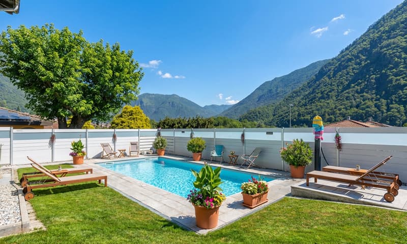 AMPIA VILLA UNIFAMILIARE 5.5 LOCALI CON PISCINA A MEZZOVICO (3)