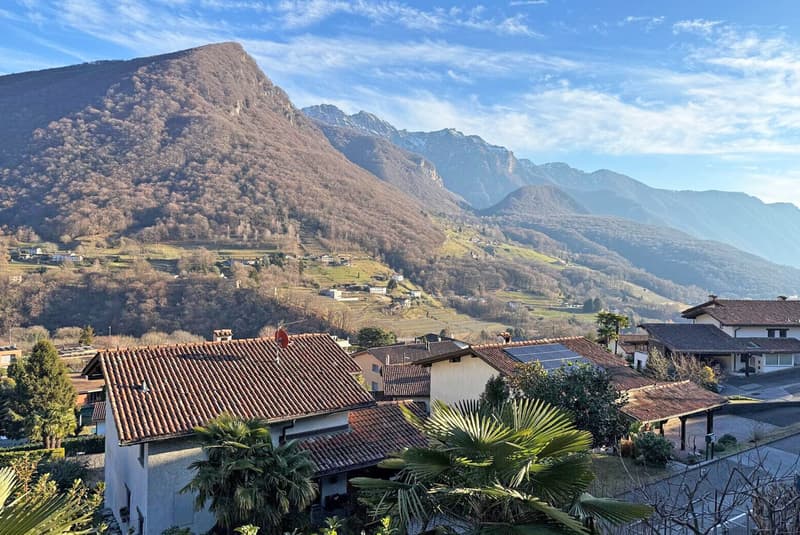 BELLA VILLETTA 4 LOCALI CON 2 TERRAZZE E GIARDINO AD AROGNO (6)