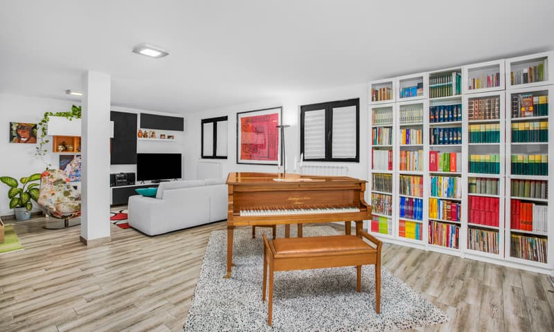 SPLENDIDA VILLA BIFAMILIARE 11 LOCALI IN PROVINCIA DI COMO (7)