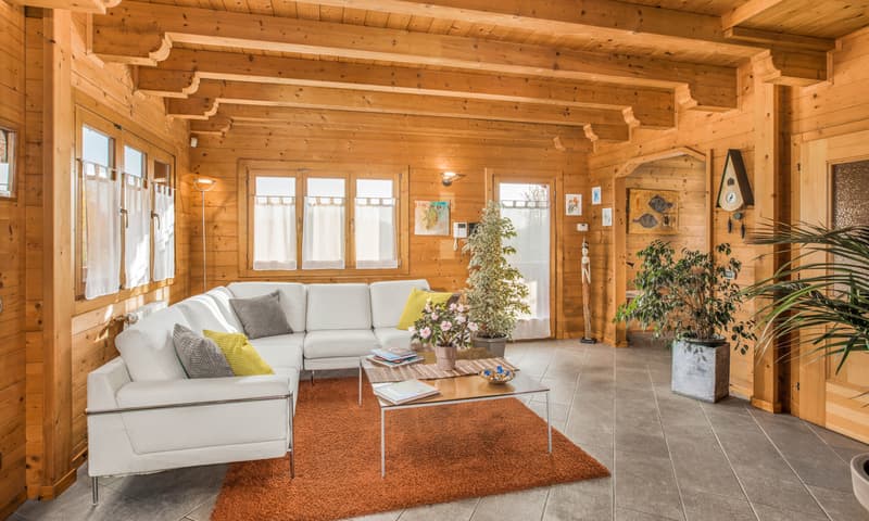 SPLENDIDA VILLA BIFAMILIARE 11 LOCALI IN PROVINCIA DI COMO (3)