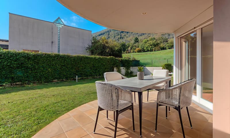 GRANDE VILLA UNIFAMILIARE 5.5 LOCALI CON GIARDINO A BEDANO (2)