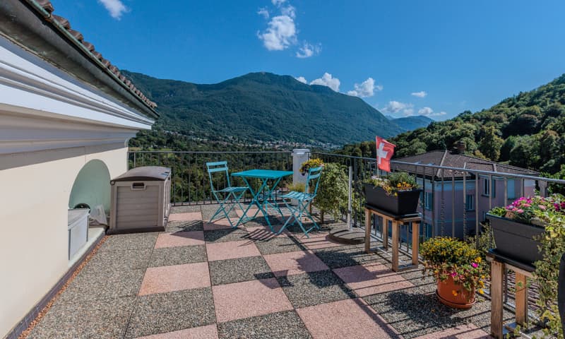 AMPIO 3.5 CON GRANDE TERRAZZA E VISTA APERTA IN CAPRIASCA (2)