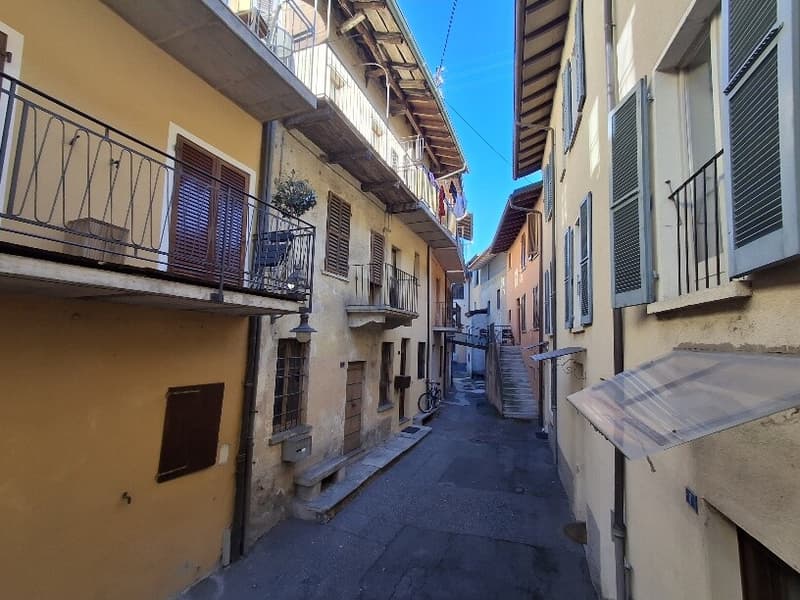 AFFARE - CASE RUSTICHE DA RISTRUTTURARE A PONTE TRESA (3)