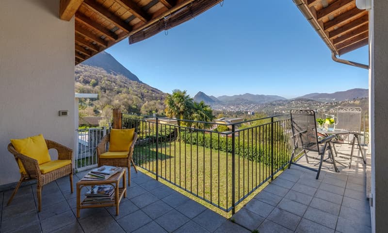 VILLA UNI/BIFAMILIARE 6.5 CON GRANDE GIARDINO A CADRO (3)