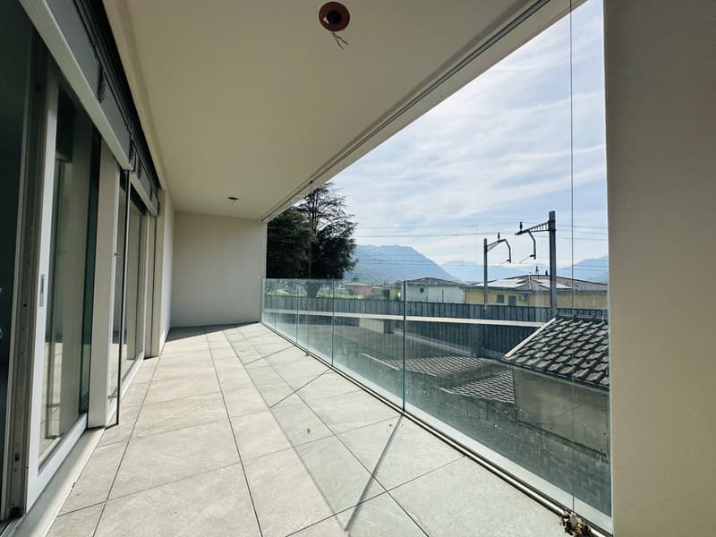 NUOVO 4.5 LOCALI CON BALCONE E VISTA APERTA A BELLINZONA (2)