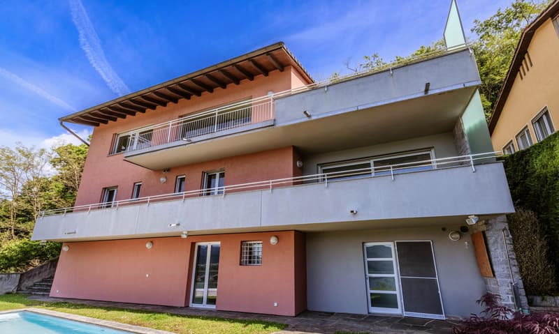 ESCLUSIVA VILLA 5.5 CON PISCINA E VISTA MOZZAFIATO A MUZZANO (9)
