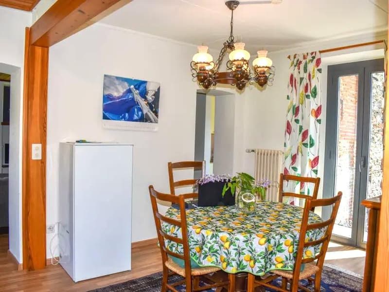 STRUTTURA TURISTICA CON RISTORANTE E PISCINA NEL MALCANTONE (7)