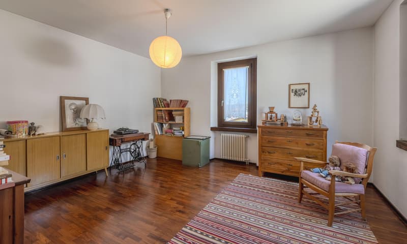 CARATTERISTICA ED AMPIA CASA 7.5 LOCALI + DEPOSITO A VACALLO (7)
