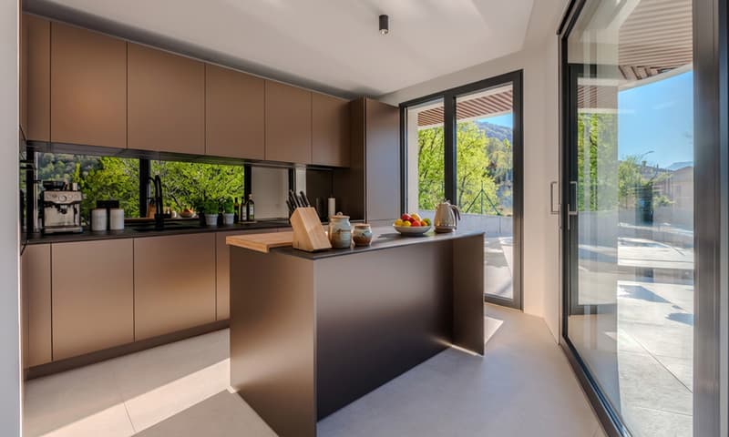 SPLENDIDA VILLA VISTA LAGO CON POSTO BARCA A BRUSINO ARSIZIO (4)