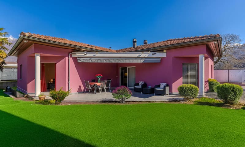 BELLA VILLA 6.5 LOCALI CON GIARDINO PIANEGGIANTE A CONTONE (1)