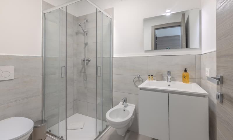 INVESTIMENTO IDEALE - HOTEL E RISTORANTE AVVIATI A MAGLIASO (6)