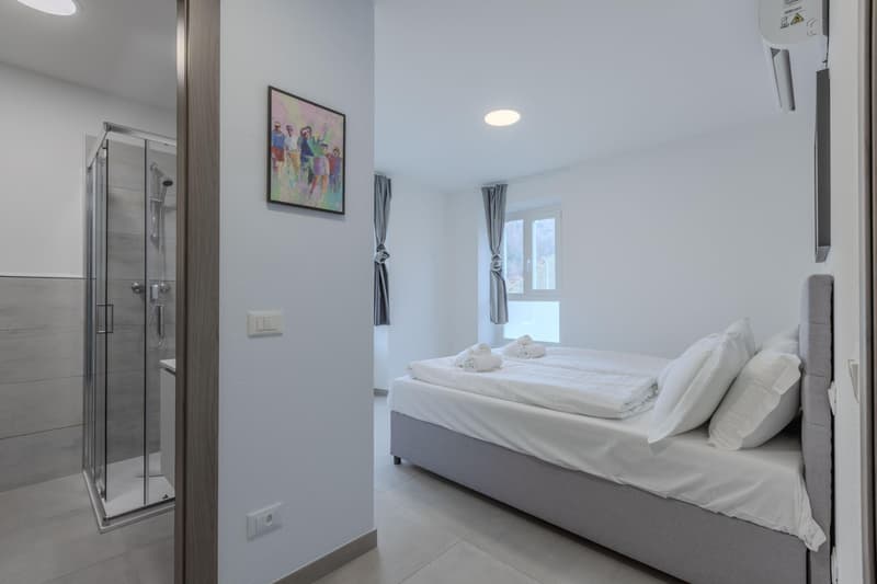 INVESTIMENTO IDEALE - HOTEL E RISTORANTE AVVIATI A MAGLIASO (7)