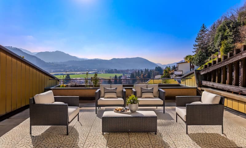 STUPENDA VILLA GEMELLA 5.5 CON VISTA LAGO PARZIALE AD AGNO (7)