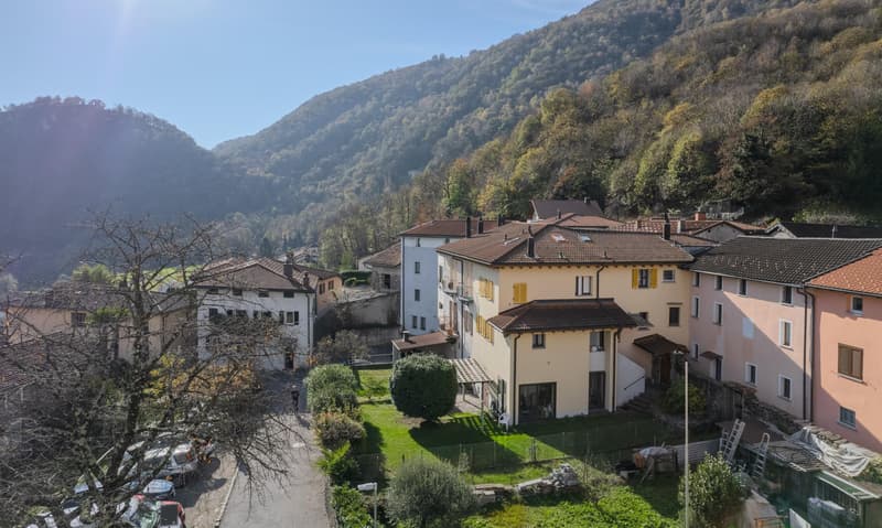 UNITA' DI 2.5 LOCALI IN NUCLEO CON GIARDINO A SIGIRINO (9)