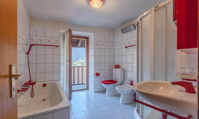 GRANDE CASA RUSTICA DI CHARME DI 4.5 LOCALI A CABBIO (7)
