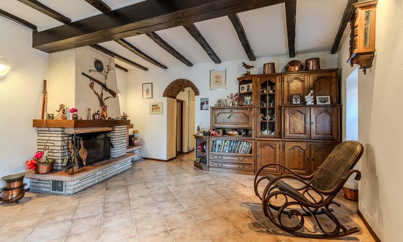 GRANDE CASA RUSTICA DI CHARME DI 4.5 LOCALI A CABBIO (3)