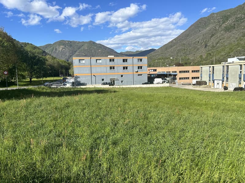 2 NUOVI STABILI AMMINISTRATIVI E ARTIGIANALI A MEZZOVICO (4)