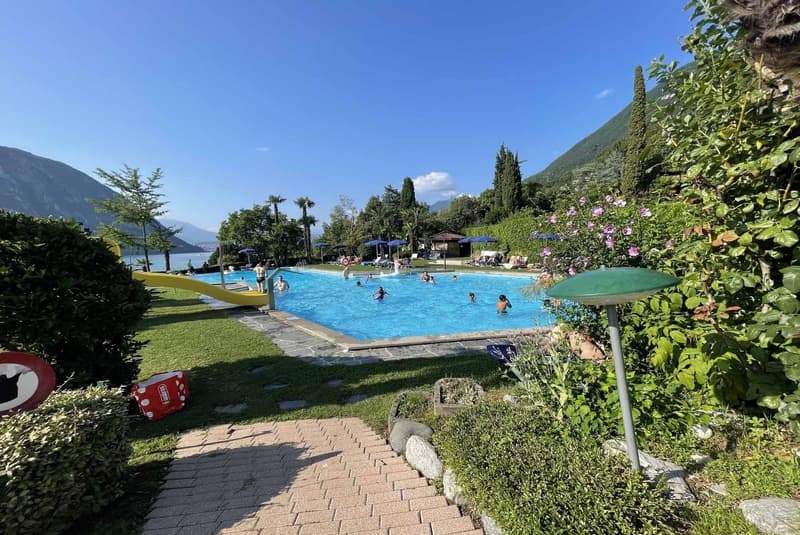 PRATICO BILOCALE IN RESIDENCE CON PISCINA A BISSONE (8)