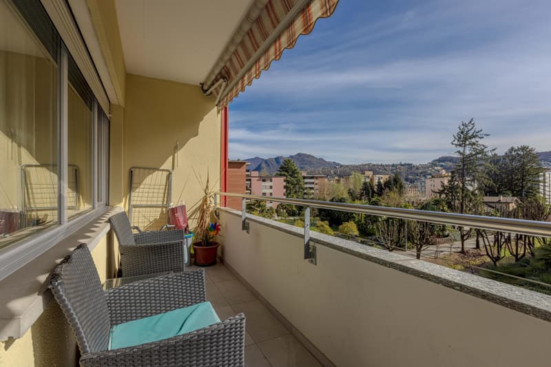 COMODO 3.5 LOCALI RINNOVATO A REDDITO CON BALCONE AD AGNO (2)