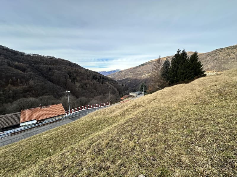 GRANDE TERRENO EDIFICABILE PER 3-4 UNITÃ ABITATIVE A CERTARA (2)