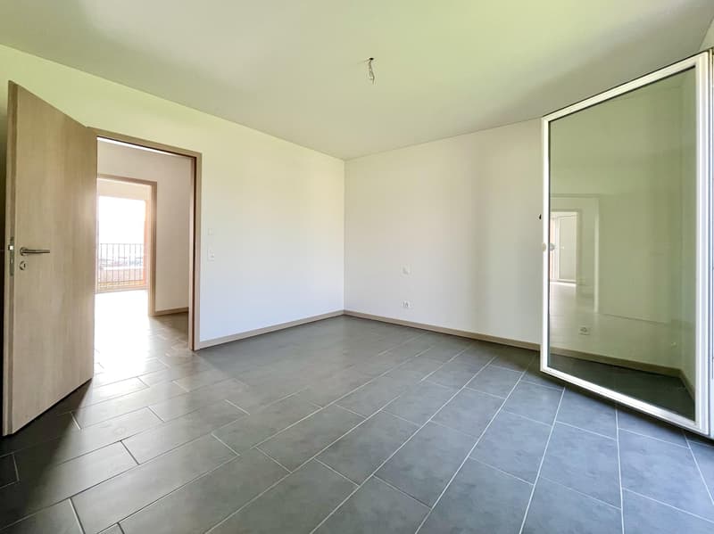 AFFITTASI MODERNO 4.5 LOCALI DUPLEX CON TERRAZZA A STABIO (6)