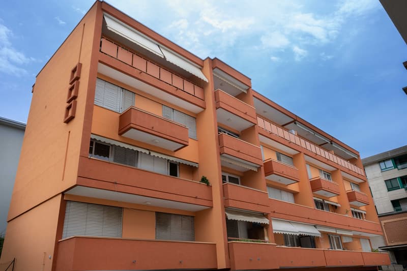 ELEGANTE 1.5 LOCALI COME NUOVO A LUGANO PREGASSONA (10)