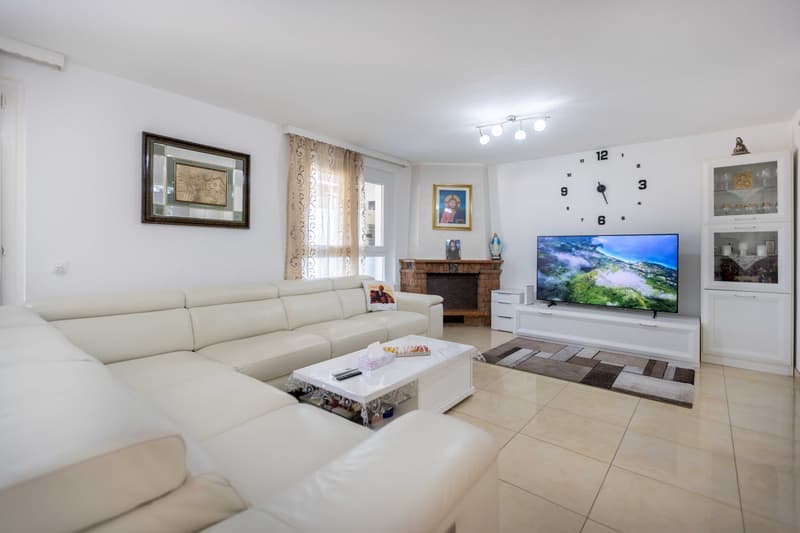 AMPIA VILLA 7.5 LOCALI COME NUOVA VISTA LAGO A CANOBBIO (1)