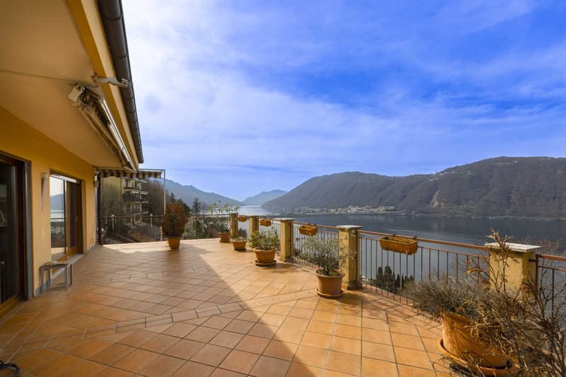 STABILE DI 4 UNITÃ CON VISTA PANORAMICA A CAMPIONE D'ITALIA (3)