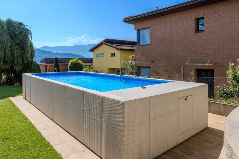 STUPENDA VILLA 5.5 LOCALI COME NUOVA CON PISCINA A MANNO (4)