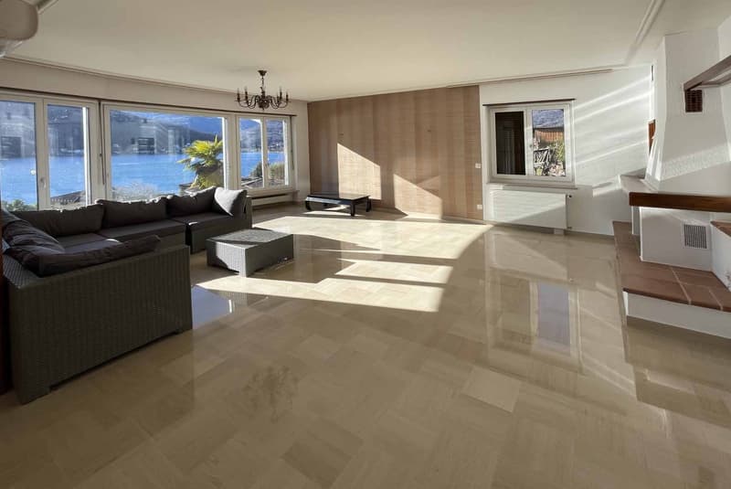 AMPIA VILLA 8.5 CON MAGNIFICA VISTA LAGO A COLLINA D'ORO (3)