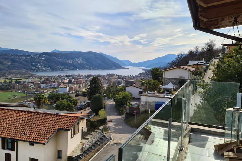 SPAZIOSO ATTICO 5.5 CON AMPIA TERRAZZA VISTA LAGO A BIOGGIO (4)
