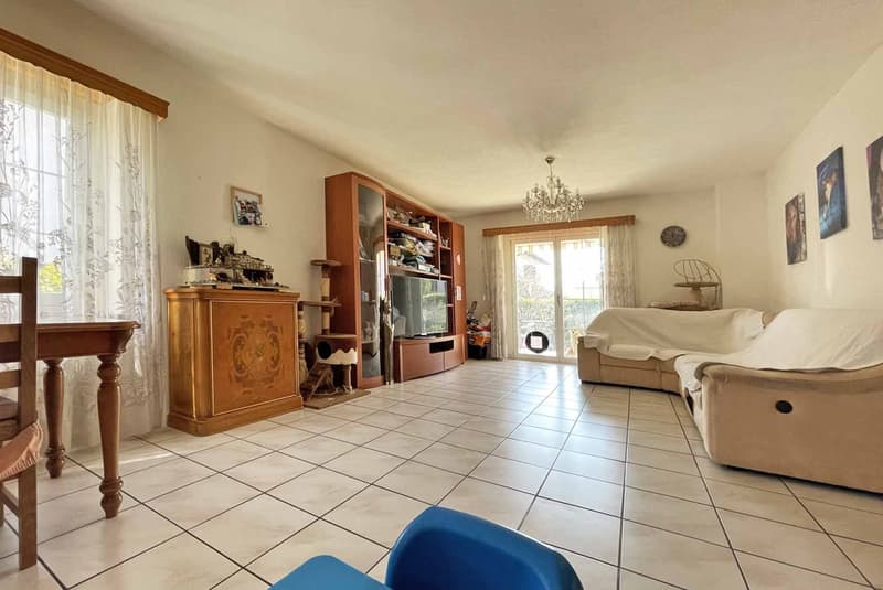 STUPENDA VILLA UNIFAMILIARE 4.5 LOCALI CON GIARDINO A STABIO (4)