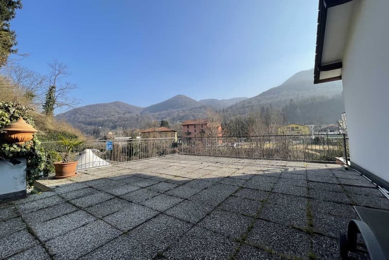 AFFARE - CASA CON TERRENO EDIFICABILE A PONTE CREMENAGA (4)
