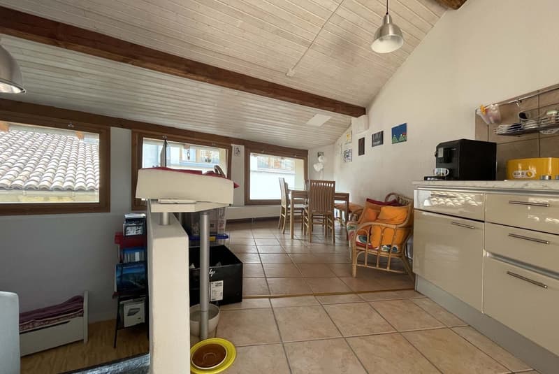 AMPIA E TIPICA CASA DI 5.5 LOCALI A RIVA SAN VITALE (4)