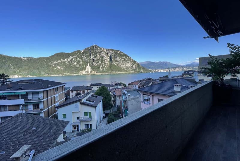 OCCASIONE - ATTICO 4.5 LOCALI VISTA LAGO A CAMPIONE D'ITALIA (2)