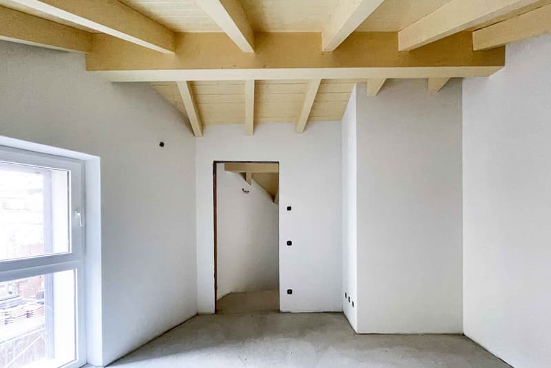 GRANDE CASA 6.5 LOCALI INTERAMENTE RINNOVATA A MIGLIEGLIA (5)