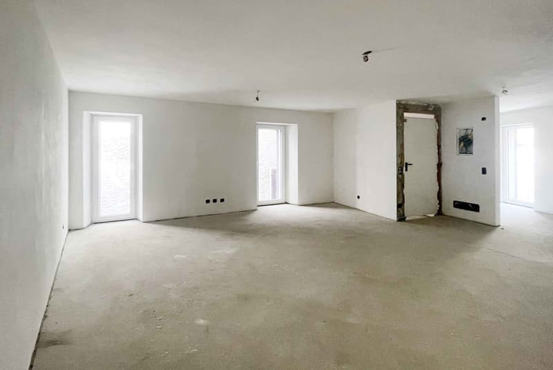GRANDE CASA 6.5 LOCALI INTERAMENTE RINNOVATA A MIGLIEGLIA (1)