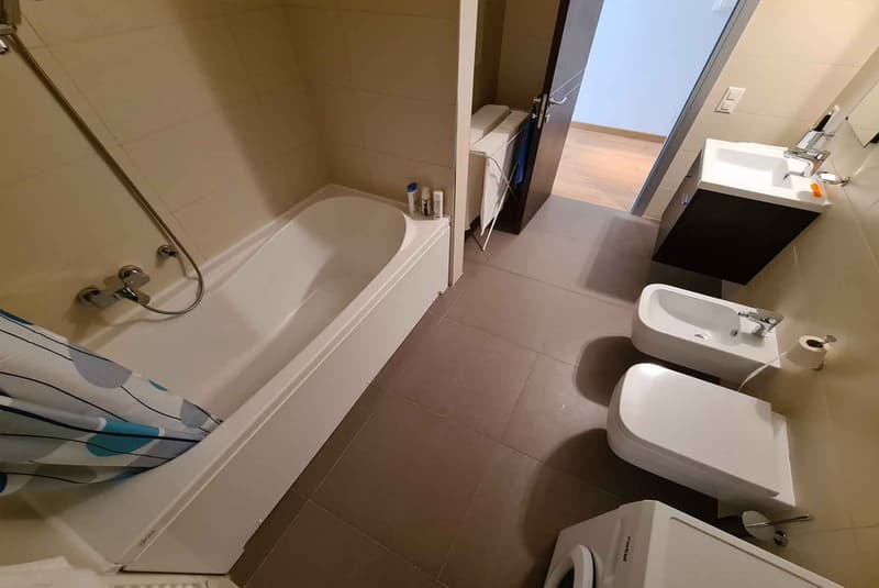 BELLISSIMO 2.5 LOCALI IN ZONA CENTRALE E SERVITA A MASSAGNO (8)